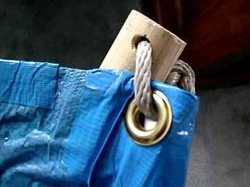 Grommet